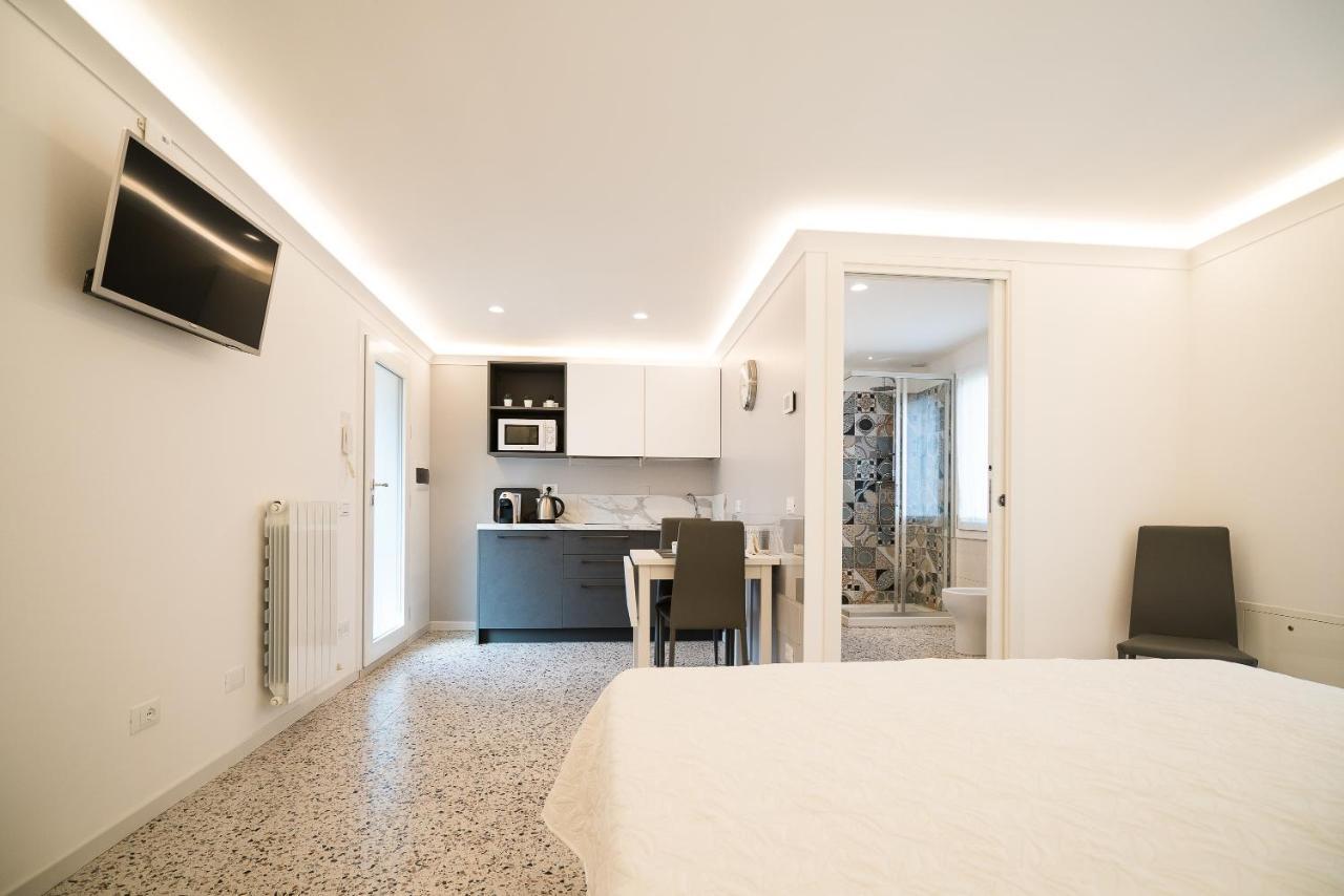 Venetian Roof View Apartment Luaran gambar