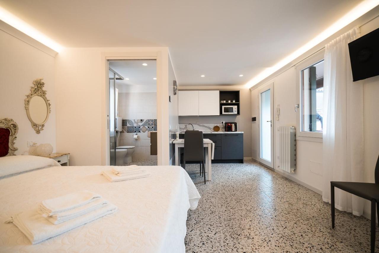 Venetian Roof View Apartment Luaran gambar