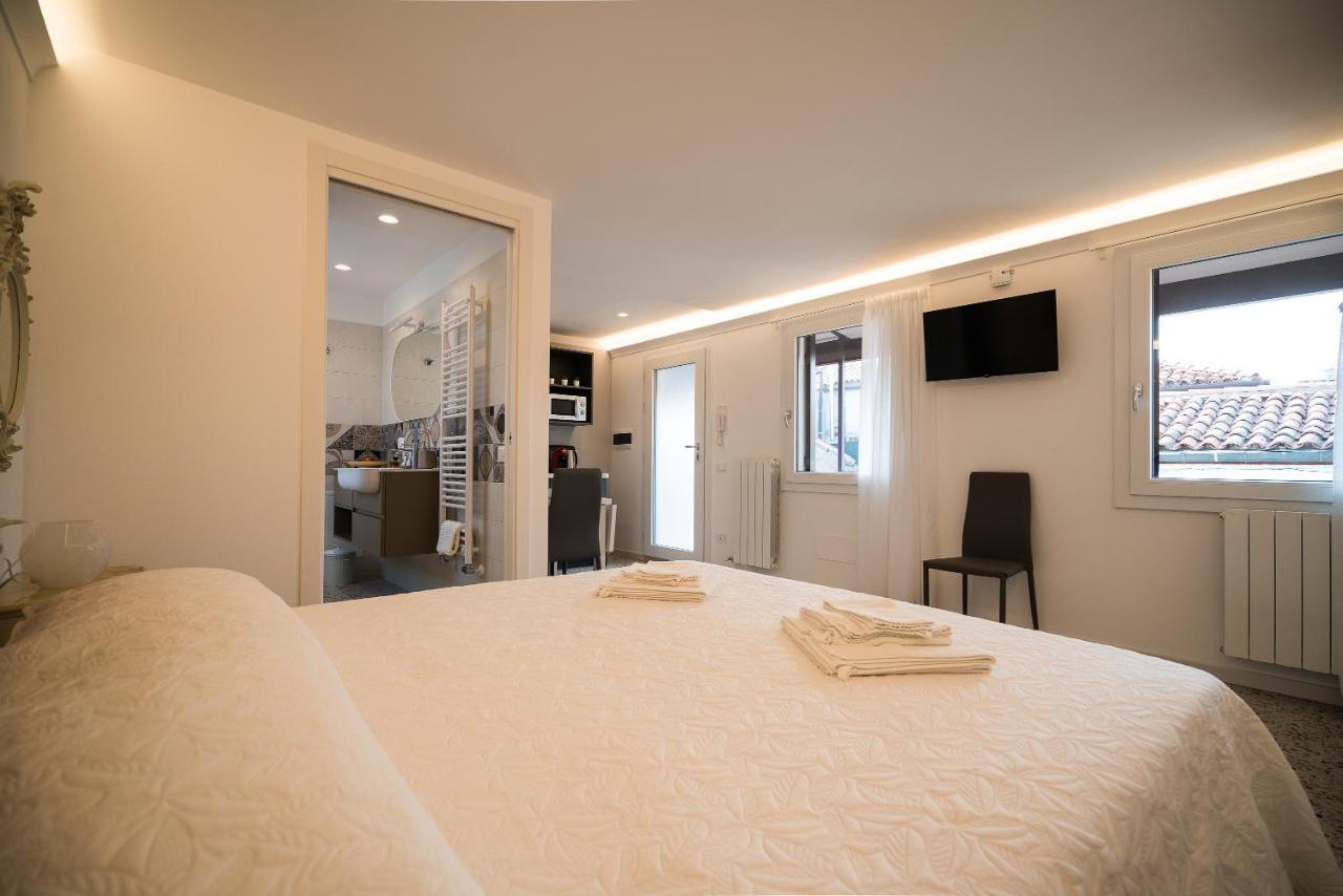 Venetian Roof View Apartment Luaran gambar