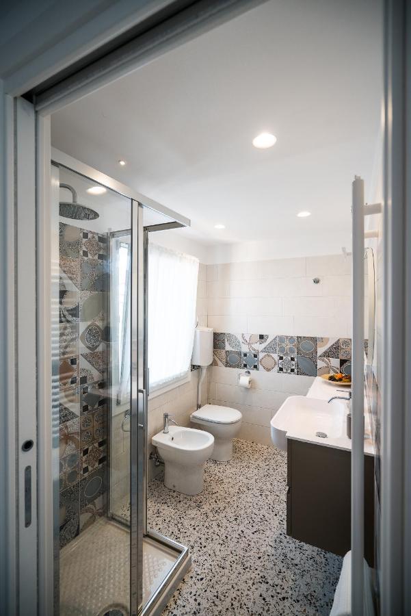 Venetian Roof View Apartment Luaran gambar